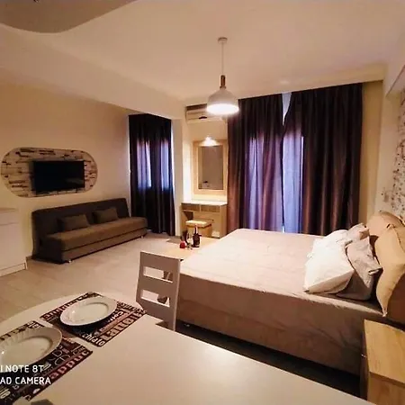 Moros Apartment *